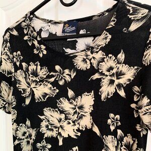 Made in Hawaii: Vintage Hibiscus Maxi Dress